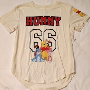 Disney Winnie The Pooh T-shirt Ivory Color Size Medium NWT